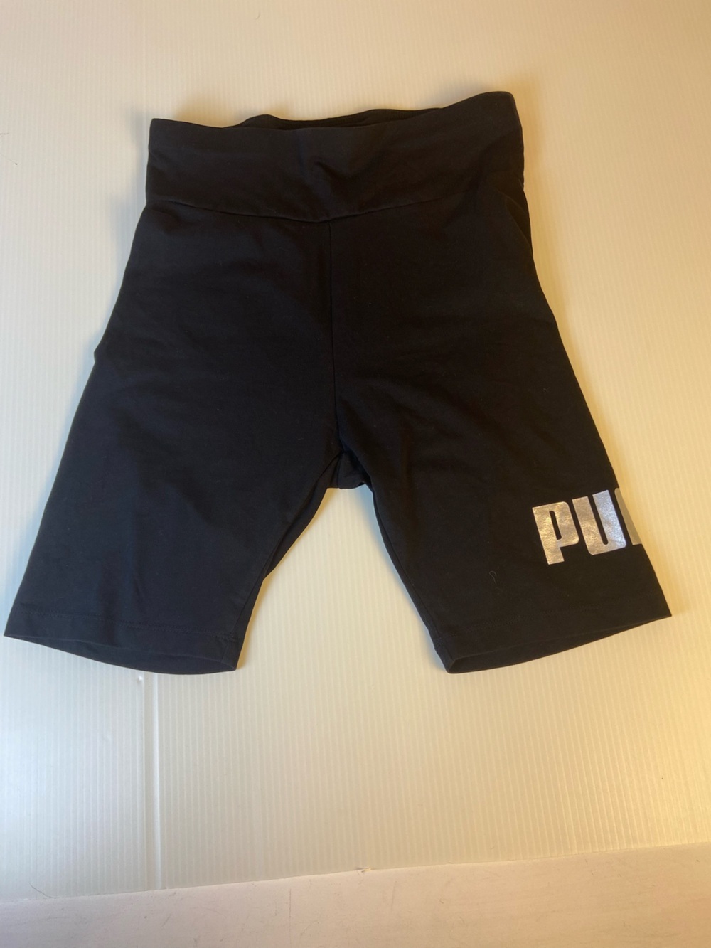 Puma Black Compression Shorts Women’s Small Long Inseam Activewear